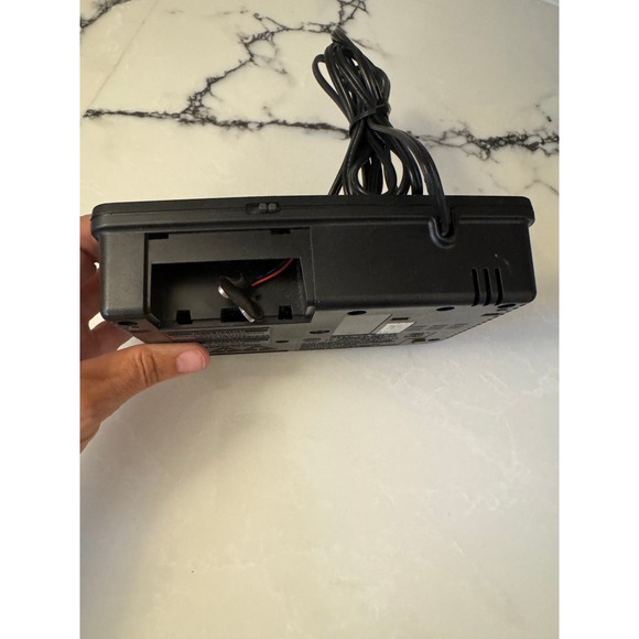 Vintage GE Digital Alarm Clock Radio Woodgrain Finish Tested & Working Retro - Picture 5 of 6